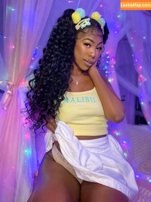 babygirlnaomii photo #0215