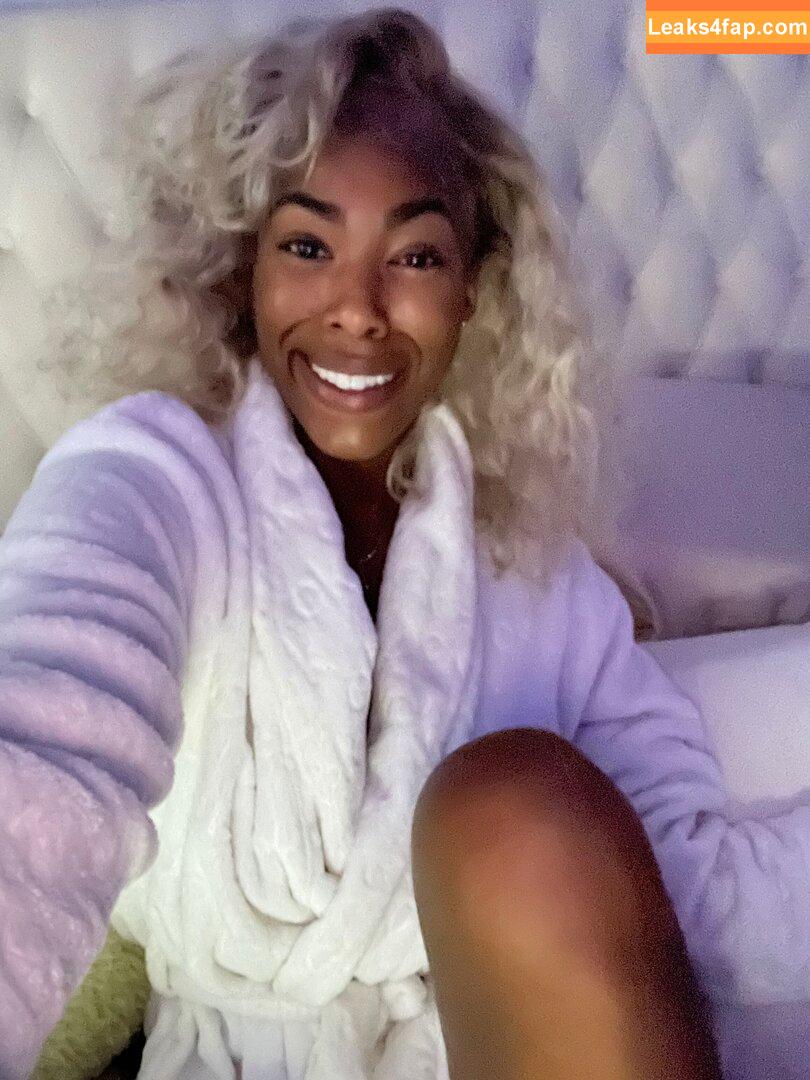 babylilydoll / babydoll_bee leaked photo photo #0001