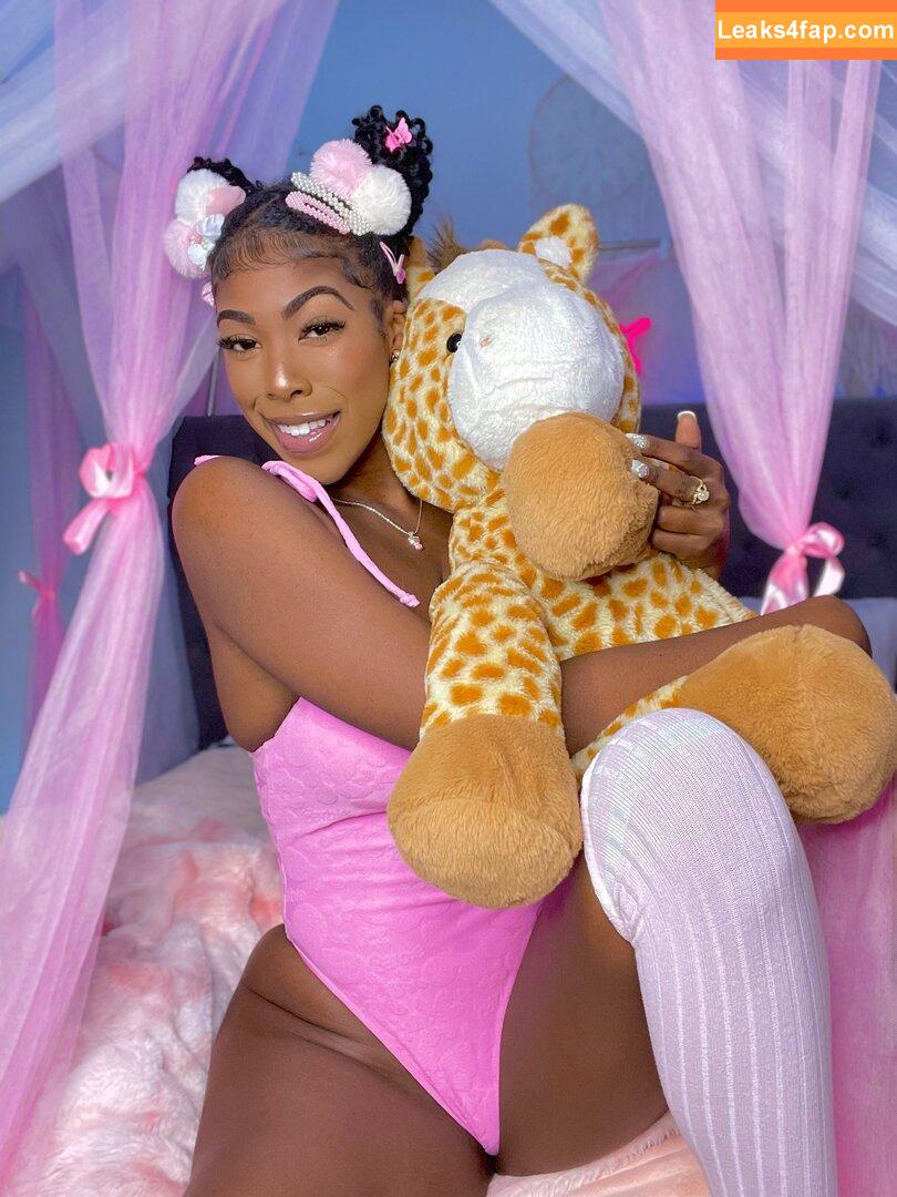 babylilydoll / babydoll_bee leaked photo photo #0066