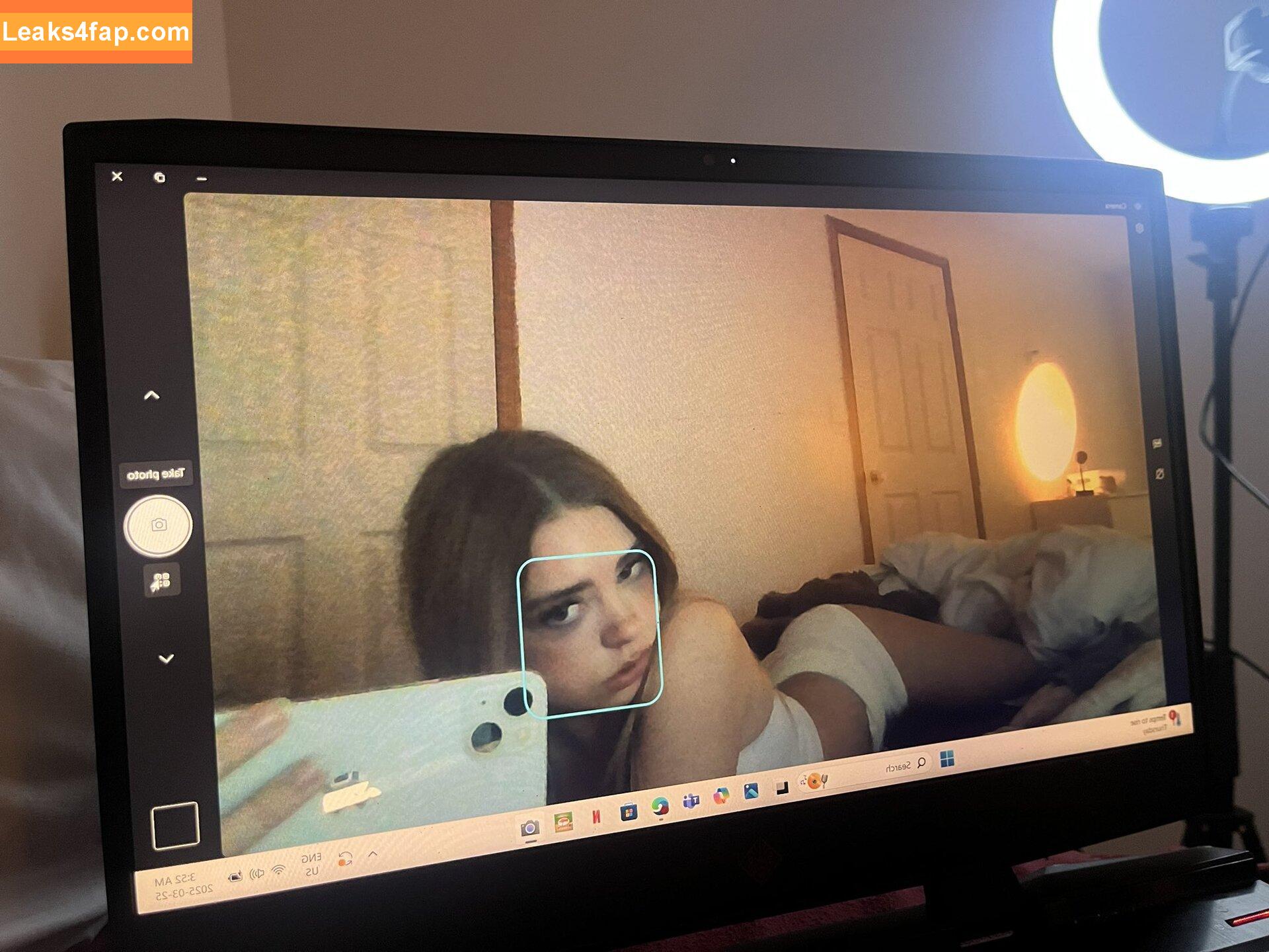 babyy.livvy /  leaked photo photo #0015