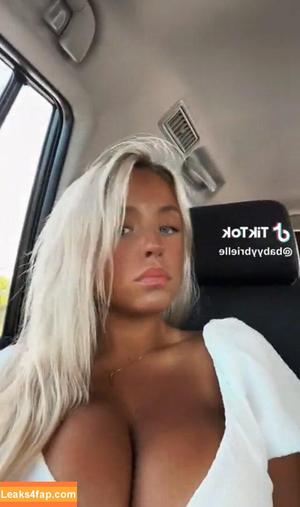 babyybrielle photo #0022