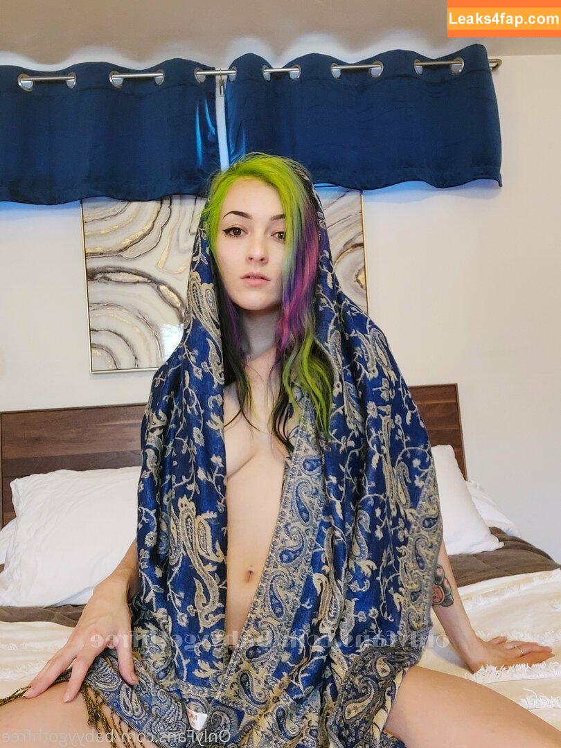 babyygothfree / itsgigibabyy leaked photo photo #0003
