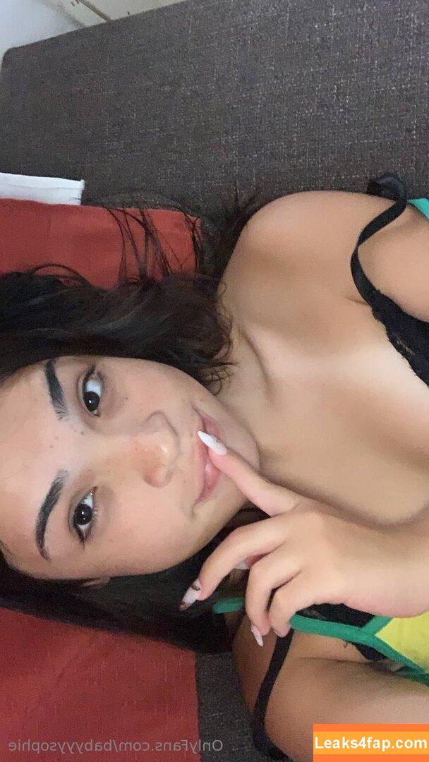 babyyysophie / sweetest__babyyysophie leaked photo photo #0024