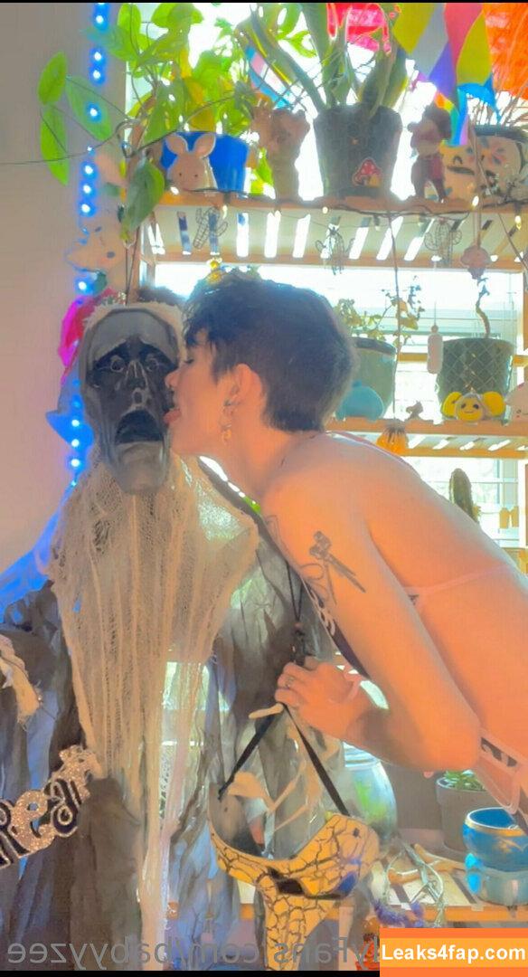 Babyyzee / babyyzee_ leaked photo photo #0065