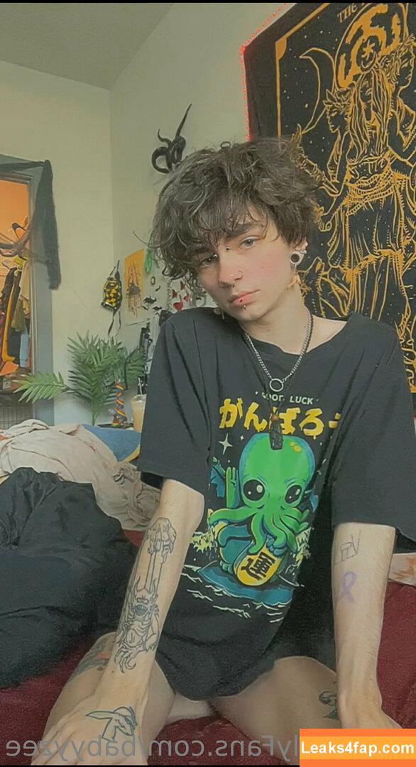 Babyyzee / babyyzee_ leaked photo photo #0080