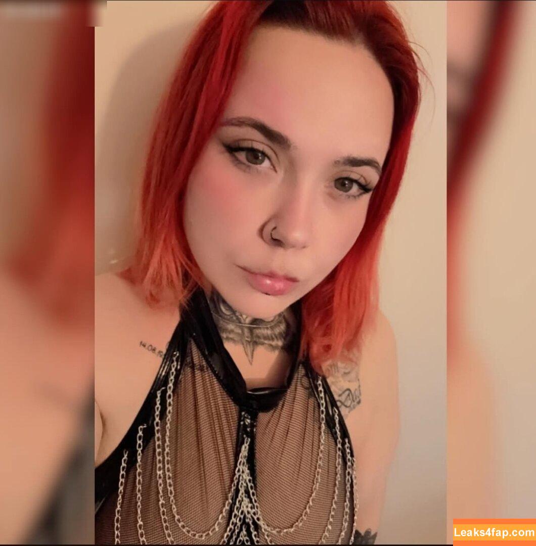 bad_bitch224 / mandiihk2223 leaked photo photo #0004