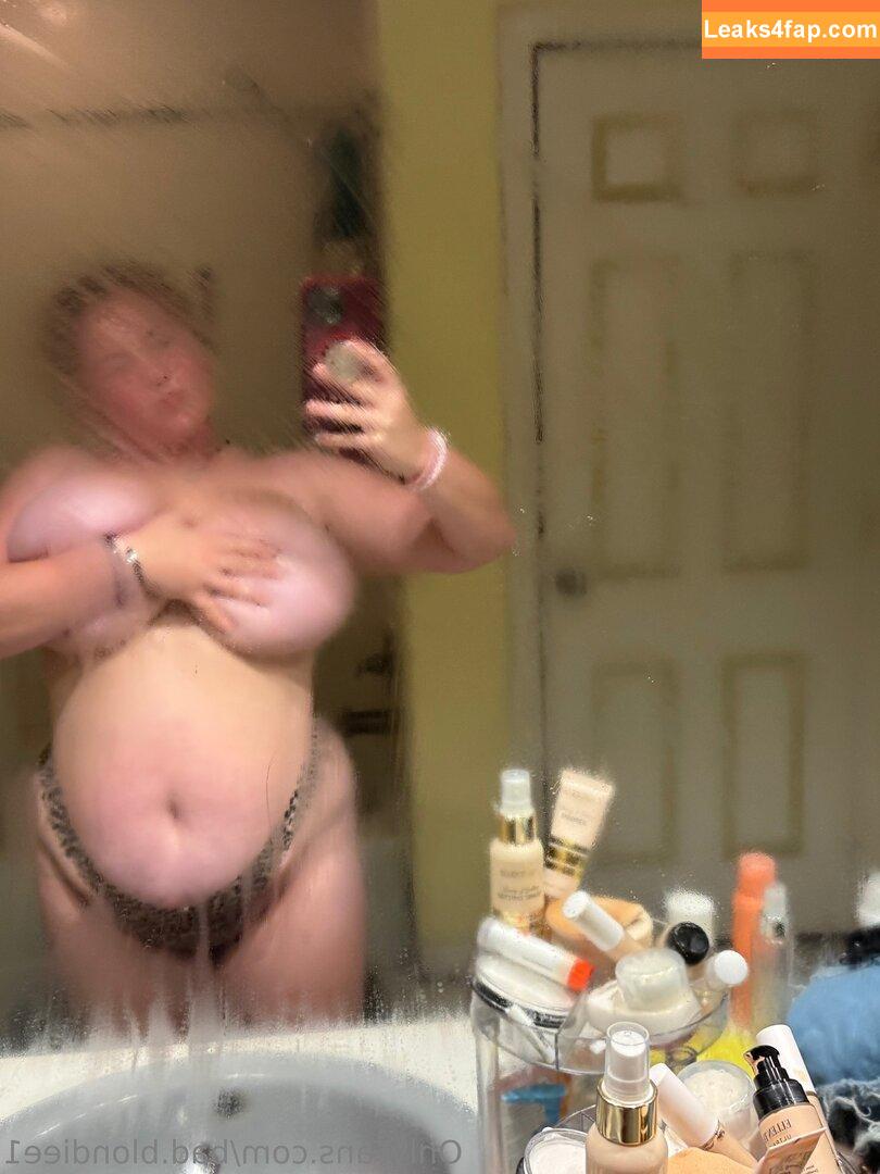 Bad.blondiee1 / Amber.hart / badblondiee69 leaked photo photo #0032