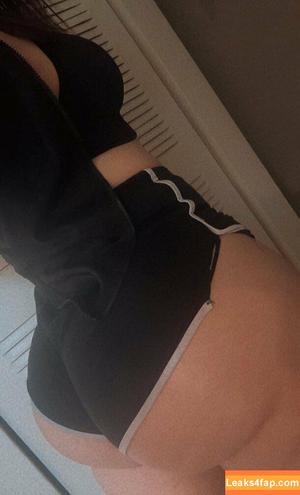 Bad Booty photo #0004