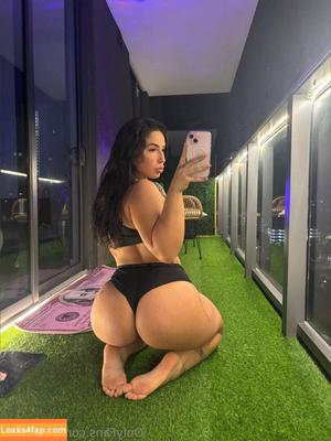badlilshego фото #0171