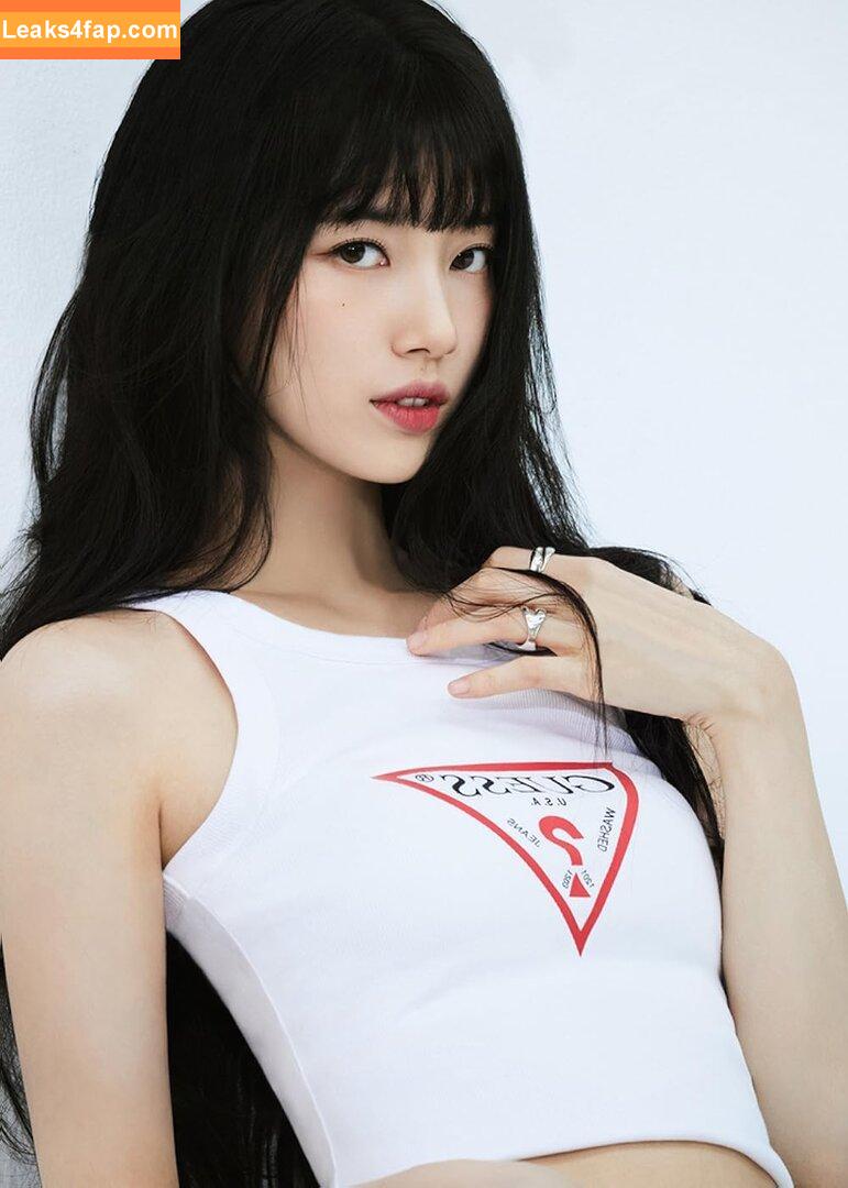 Bae Suzy /  leaked photo photo #0003