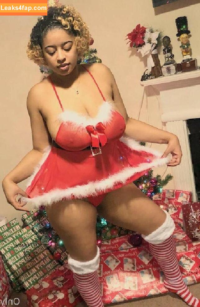 Baeincharge / wifeynish_ leaked photo photo #0005