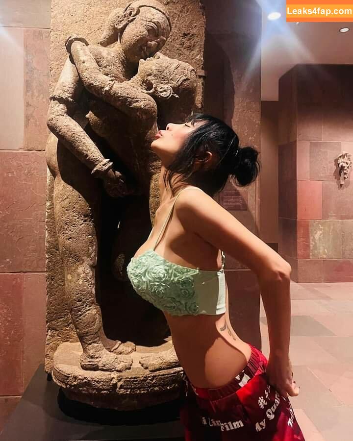 Bai Ling / iambailing leaked photo photo #0778