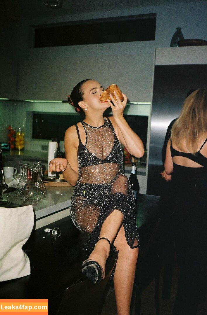 Bailee Madison / baileemadison / bailey_madis0n leaked photo photo #0242