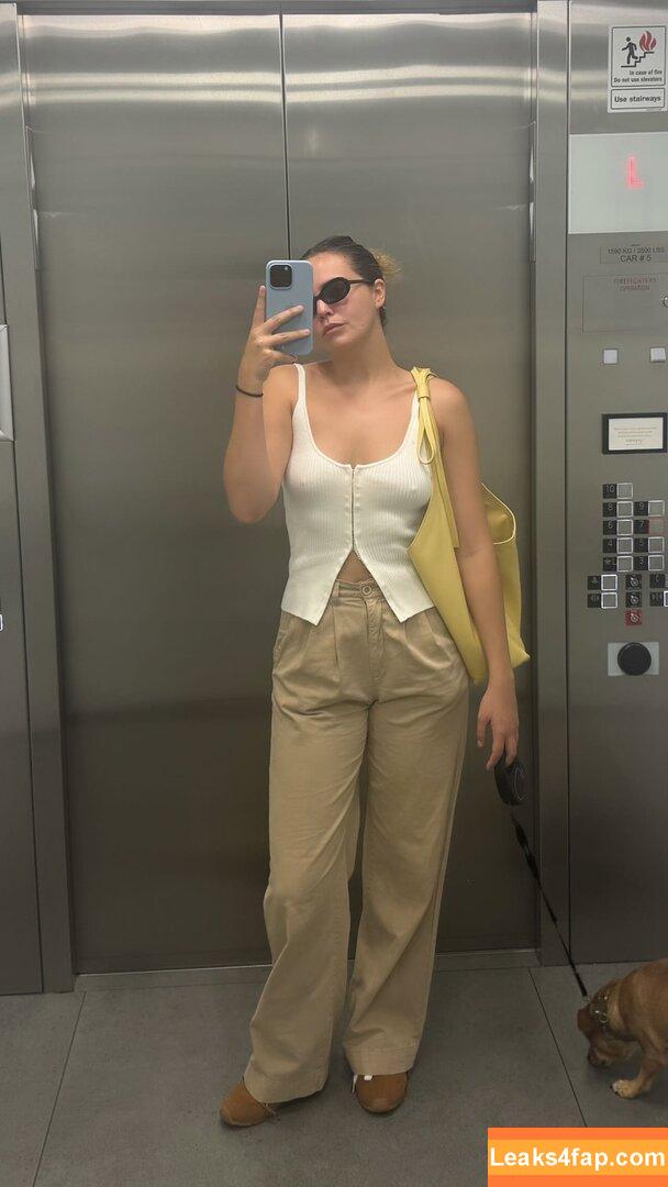 Bailee Madison / baileemadison / bailey_madis0n leaked photo photo #0547