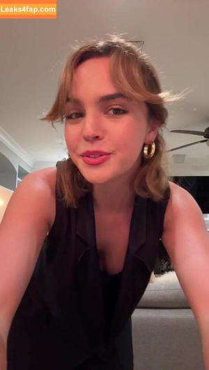 Bailee Madison photo #0022