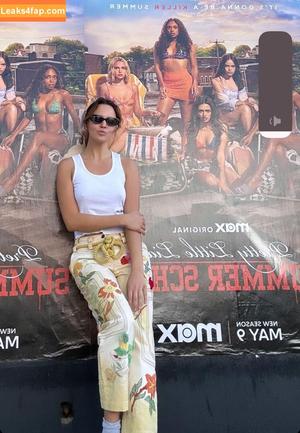 Bailee Madison photo #0031