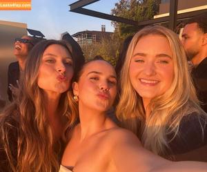 Bailee Madison фото #0559