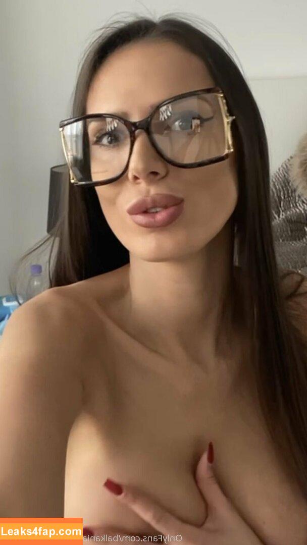 balkanianbustysupermodel /  leaked photo photo #0008