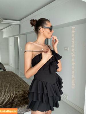 balkanianbustysupermodel photo #0220