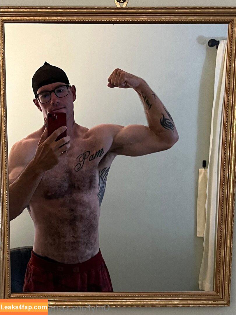 bam14680 /  leaked photo photo #0008