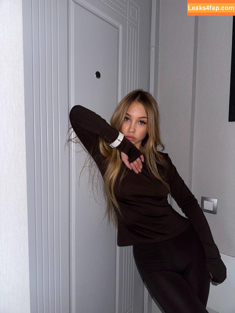 bambybelle /  leaked photo photo #0024