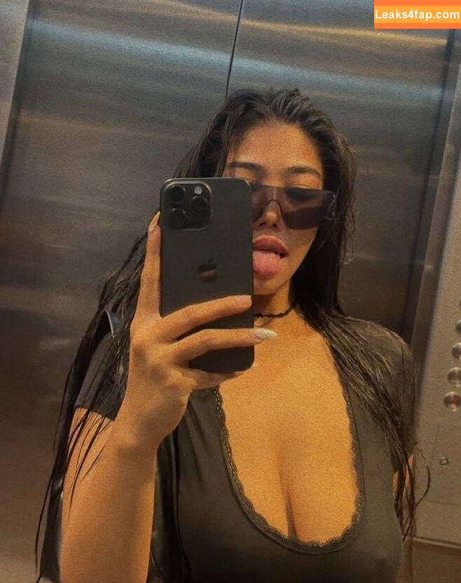 bananalala / le.nana__ leaked photo photo #0001