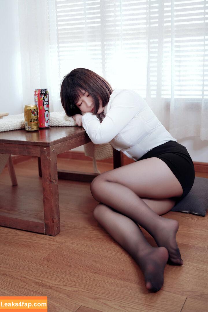 Banbanko / BANBANKO_ / 半半子 leaked photo photo #0035