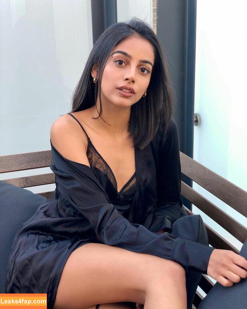 Banita Sandhu / banitasandhu / https: leaked photo photo #0023