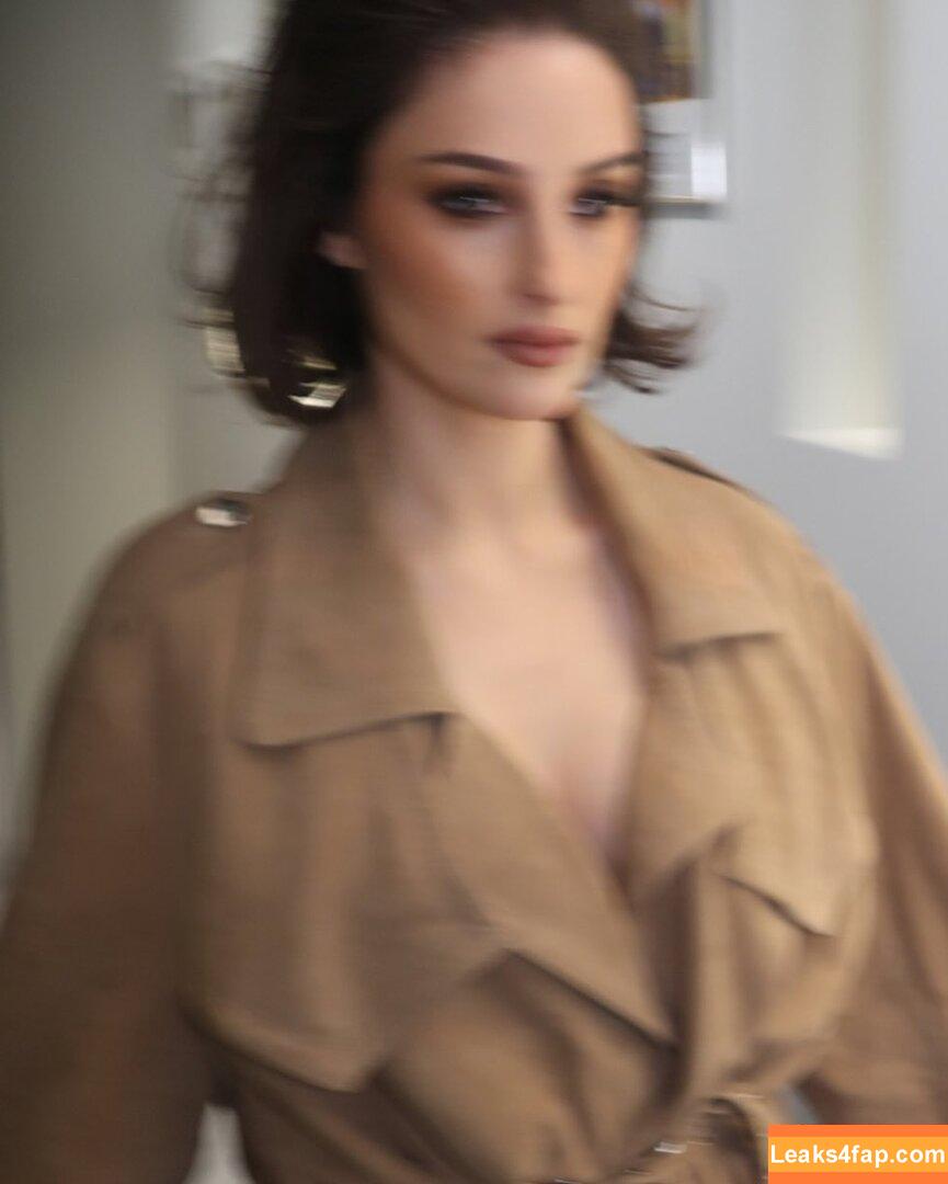 Banks / hernameisbanks leaked photo photo #0054