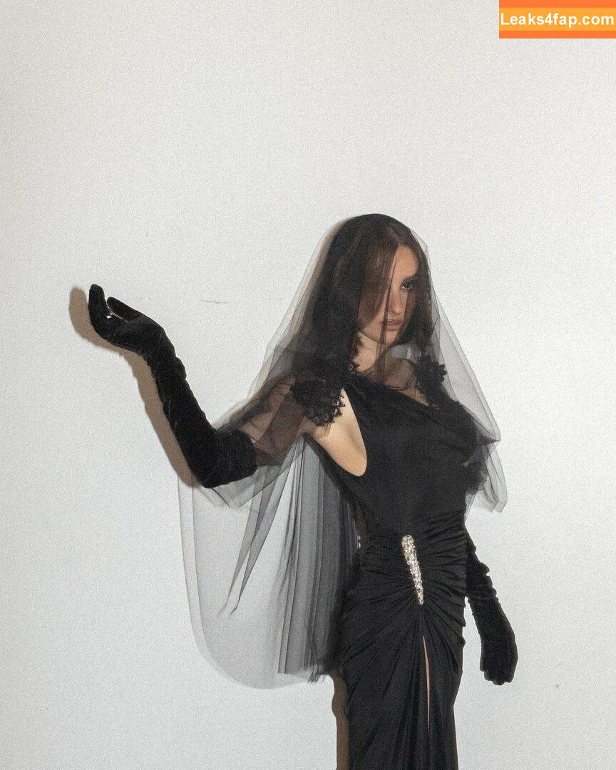 Banks / hernameisbanks leaked photo photo #0082