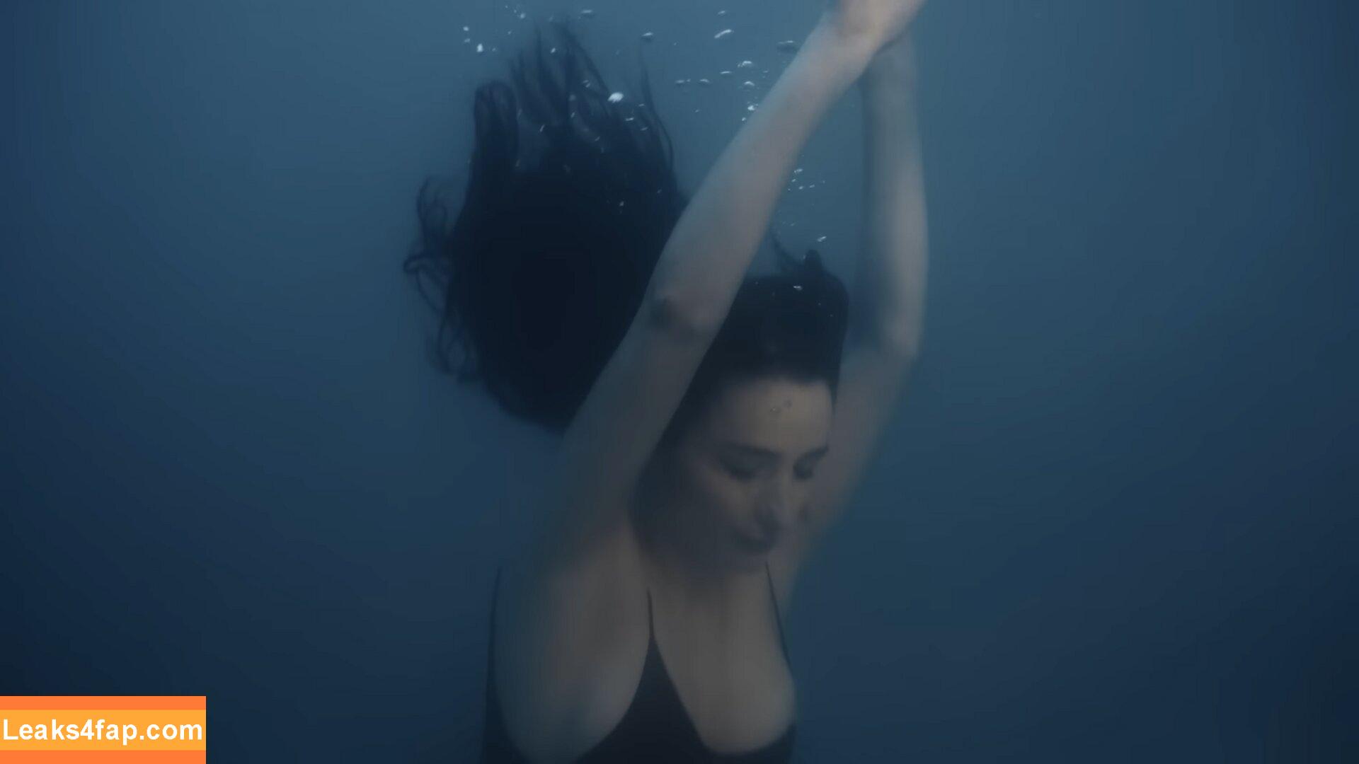 Banks / hernameisbanks leaked photo photo #0106