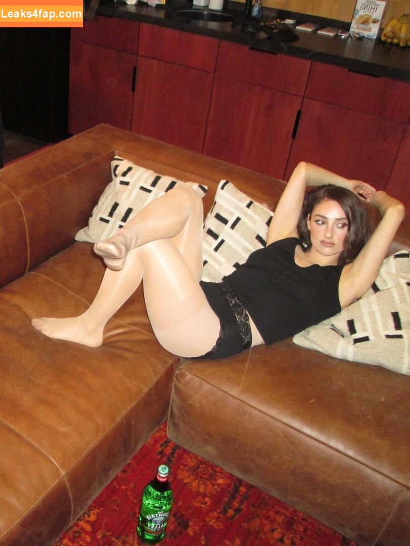 Banks / hernameisbanks leaked photo photo #0126