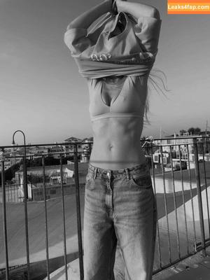 Bar Refaeli photo #0454