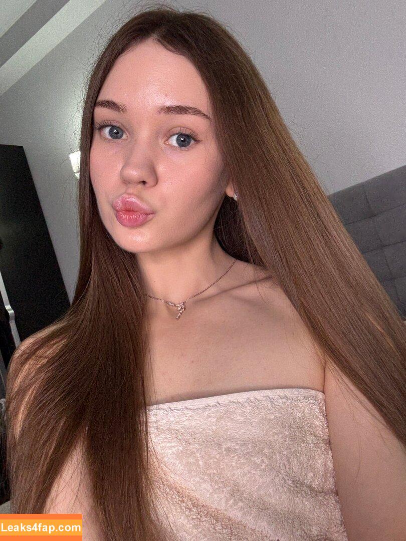 Barbara Babe / barbarabarone / barbie_shy leaked photo photo #0004