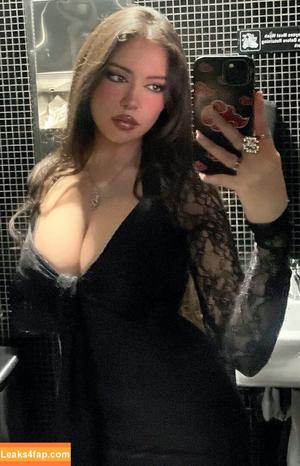 Barbara Batista photo #0145