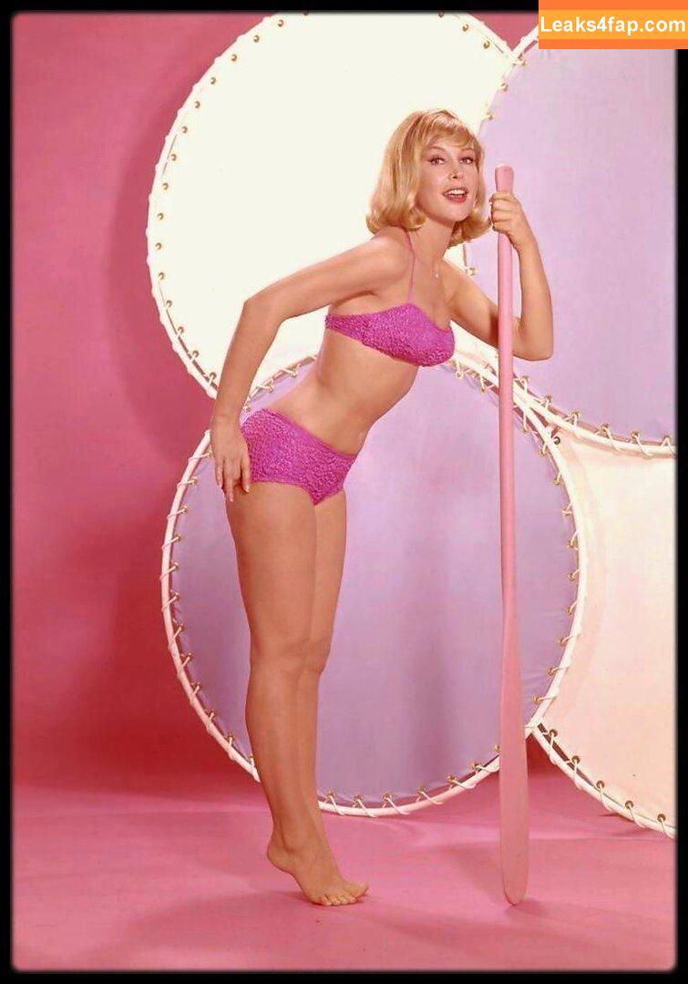 Barbara Eden / officialbarbaraeden leaked photo photo #0015