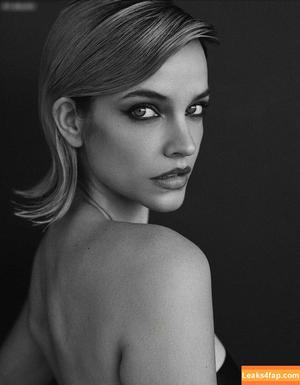 Barbara Palvin photo #0895