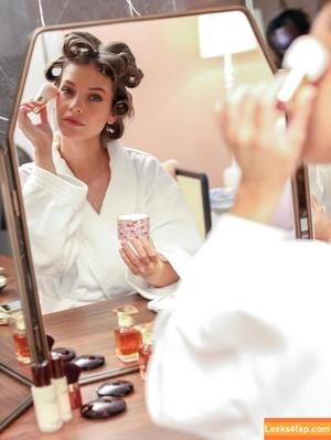 Barbara Palvin photo #1670