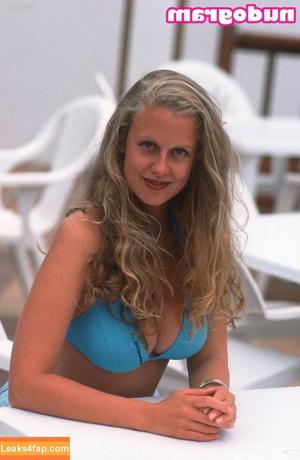 Barbara Schoeneberger photo #0003