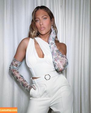 Barbie Blank photo #0085