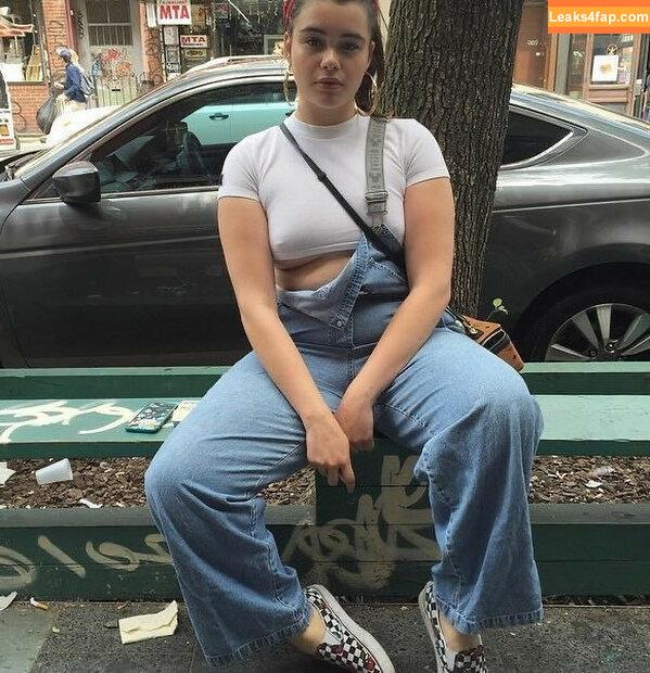 Barbie Ferreira / Euphoria actress / barbieferreira / sexibarbie слитое фото фото #0256