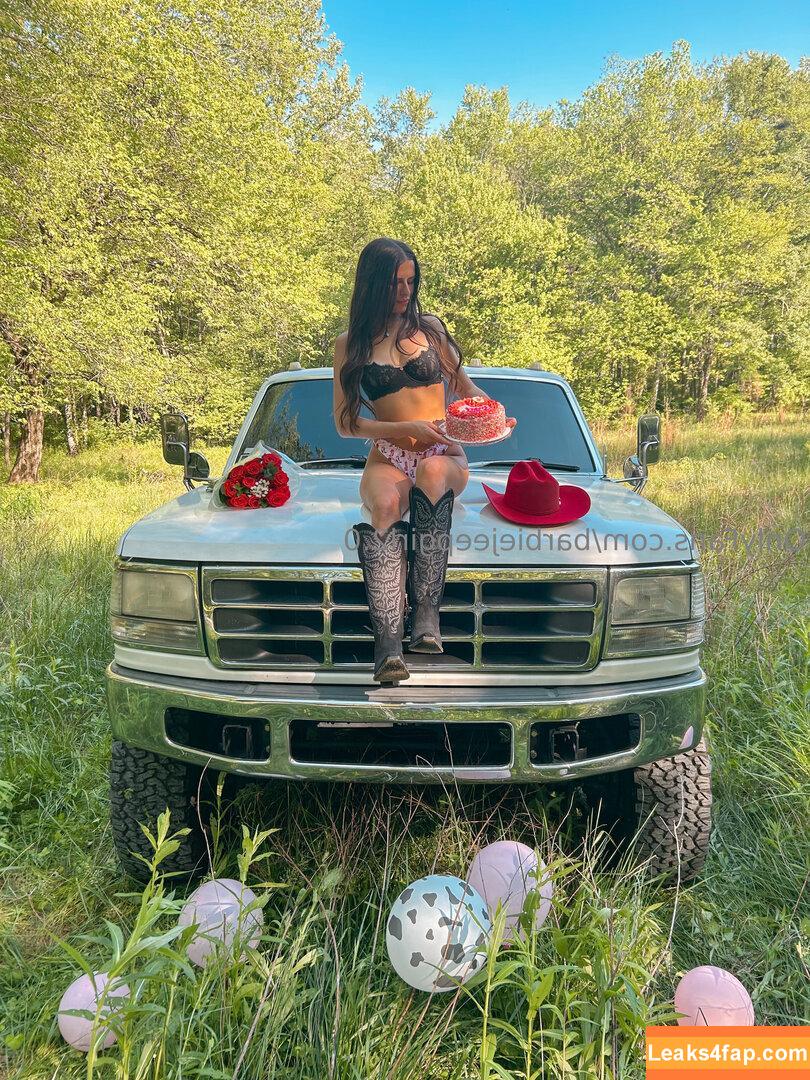 barbiejeepgirl2.0 / barbiejeepgirll leaked photo photo #0011