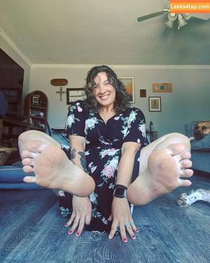 Bare Feet фото #0393