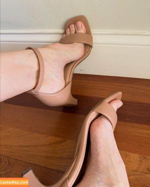 Barearchedbeauty photo #0009