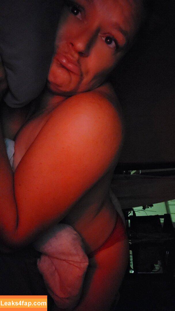 Basedmama / Basednormiemama leaked photo photo #0019