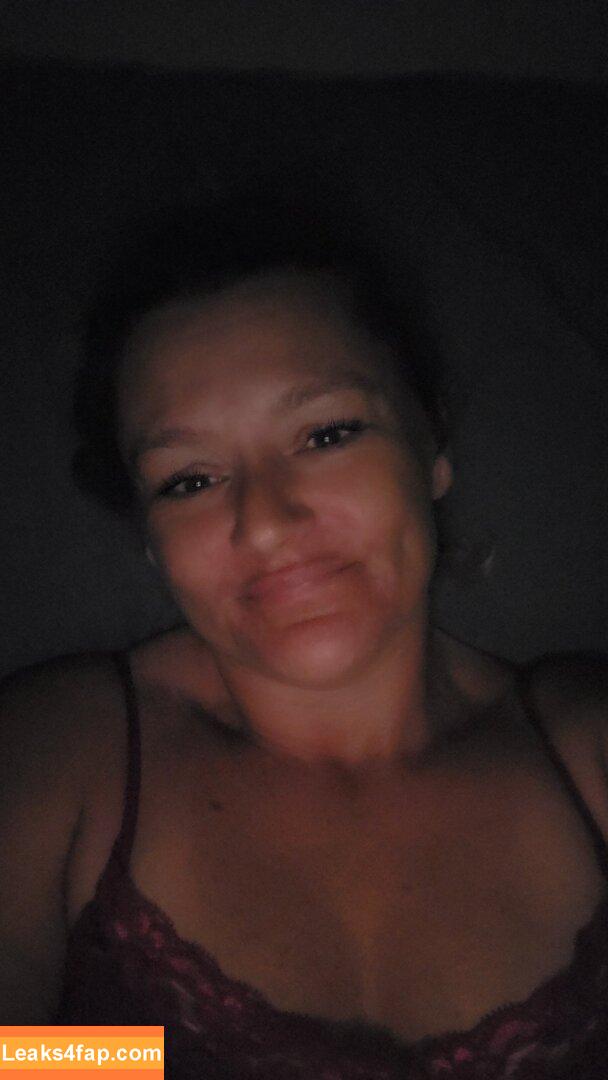 Basedmama / Basednormiemama leaked photo photo #0022