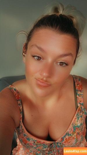 Basedmama photo #0013