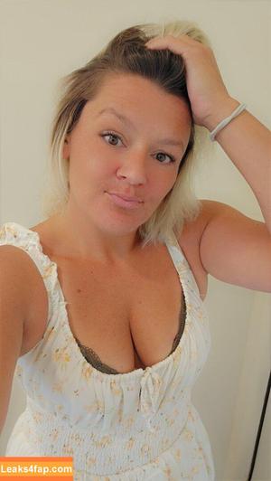 Basedmama photo #0023