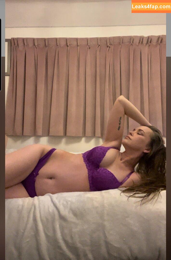 Bathtimebetty / rosesandlavender2020 / u144663910 leaked photo photo #0001