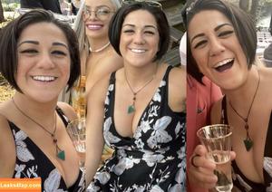 Bayley фото #0014